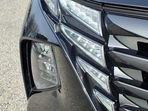 Black Pearl 2024 Hyundai TUCSON XRT