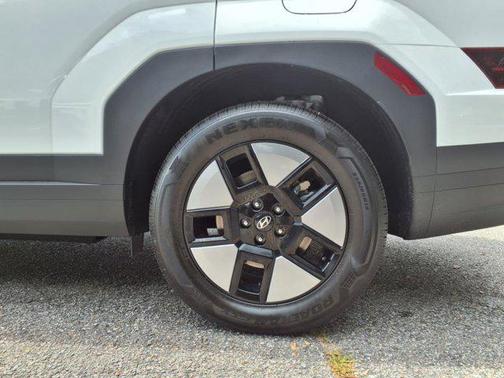 2026 Hyundai SANTA FE SEL 2.4