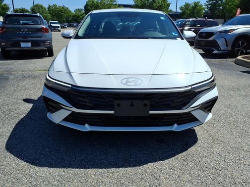 Serenity White Pearl 2026 Hyundai ELANTRA SE