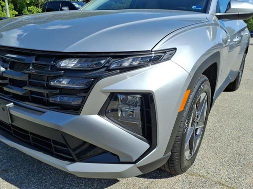 Shimmering Silver 2026 Hyundai TUCSON SEL