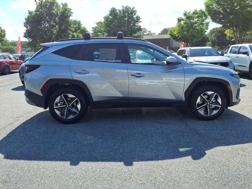 Shimmering Silver 2026 Hyundai TUCSON SEL