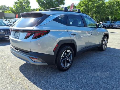 Shimmering Silver 2026 Hyundai TUCSON SEL