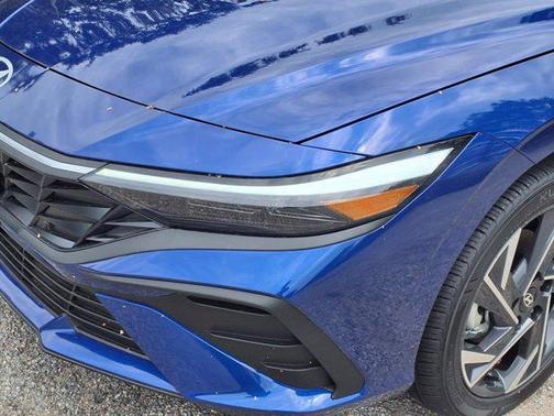 2025 Hyundai ELANTRA Sport