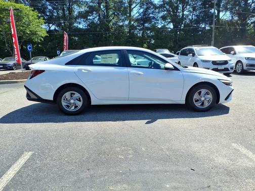 Serenity White 2026 Hyundai ELANTRA SE