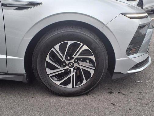 2026 Hyundai SONATA Hybrid Base