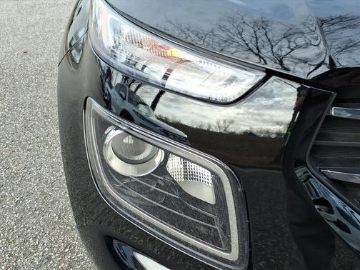 Onyx Black 2026 Hyundai VENUE SEL