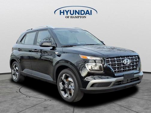 Onyx Black 2026 Hyundai VENUE SEL