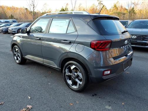 Ecotronic Gray w/Black Roof 2026 Hyundai VENUE SEL