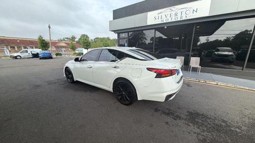 Pearl White Tricoat 2019 Nissan Altima 2.5 SL