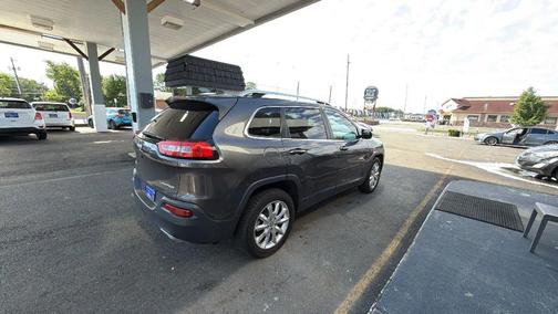Granite Crystal Metallic Clearcoat 2016 Jeep Cherokee Sport