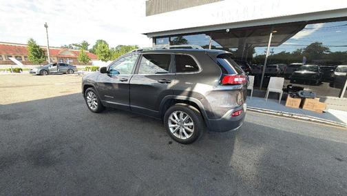 Granite Crystal Metallic Clearcoat 2016 Jeep Cherokee Sport