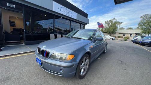 2005 BMW 330 330xi Sedan 4D