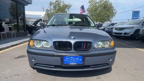 2005 BMW 330 330xi Sedan 4D