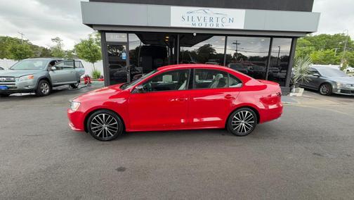 Tornado Red 2016 Volkswagen Jetta 1.8T Sport