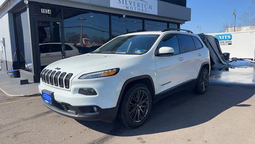 2016 Jeep Cherokee Sport