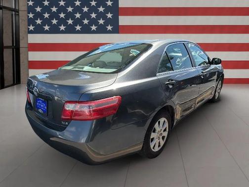 Magnetic Gray Metallic 2009 Toyota Camry XLE