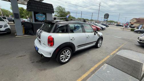 Light White 2012 MINI Cooper S Countryman Base