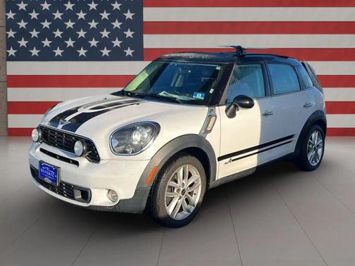 Light White 2012 MINI Cooper S Countryman Base