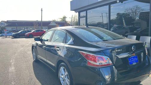 Gun Metallic 2015 Nissan Altima 2.5 SV