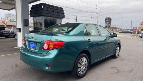 2010 Toyota Corolla LE