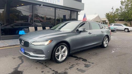 2018 Volvo S90 T5 Momentum
