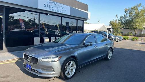 2018 Volvo S90 T5 Momentum