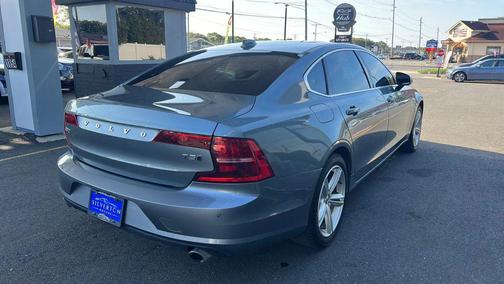 2018 Volvo S90 T5 Momentum
