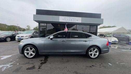 2018 Volvo S90 T5 Momentum