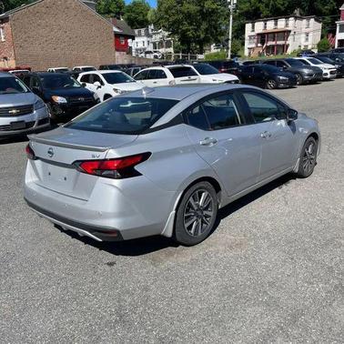 Brilliant Silver Metallic 2020 Nissan Versa 1.6 SV