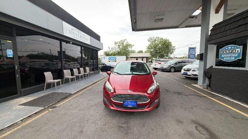 Ruby Red Metallic Tinted Clearcoat 2016 Ford Fiesta SE