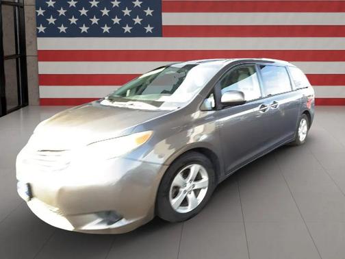 2012 Toyota Sienna LE