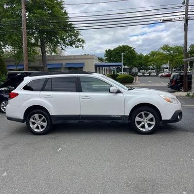 Satin White Pearl 2013 Subaru Outback 2.5i Premium