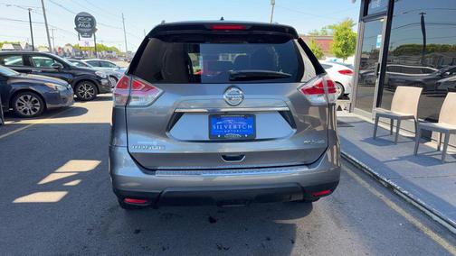 Gun Metallic 2015 Nissan Rogue SV