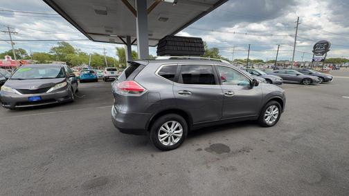 Gun Metallic 2015 Nissan Rogue SV