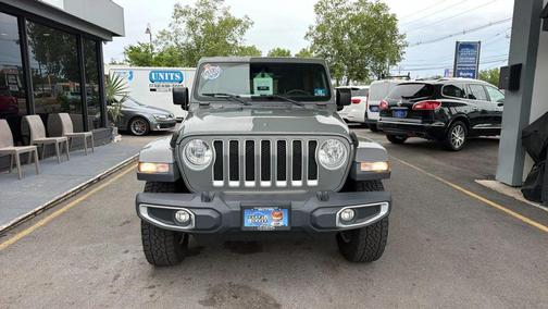 Sting-Gray Clearcoat 2018 Jeep Wrangler Unlimited Sahara