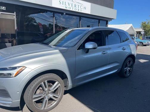 2018 Volvo XC60 T5 Momentum