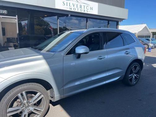 2018 Volvo XC60 T5 Momentum