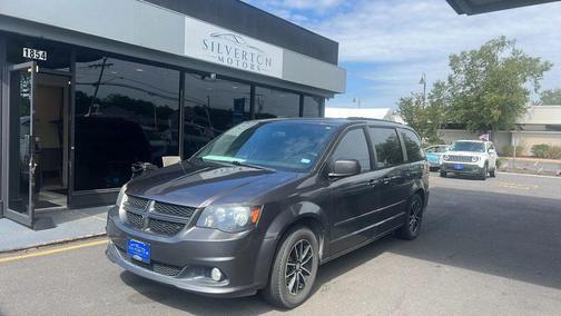 2016 Dodge Grand Caravan R/T