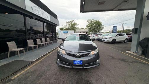 Gray 2012 Toyota Camry SE
