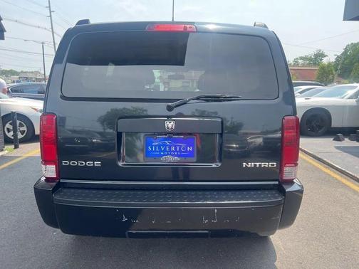 2010 Dodge Nitro SE