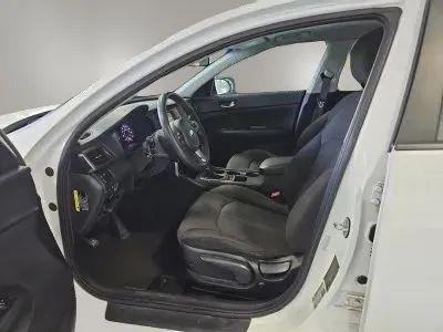 Snow White Pearl 2016 Kia Optima LX