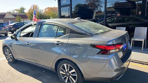 2021 Nissan Versa 1.6 SV