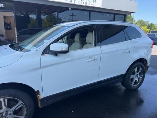 2012 Volvo XC60 T6 Premier Plus