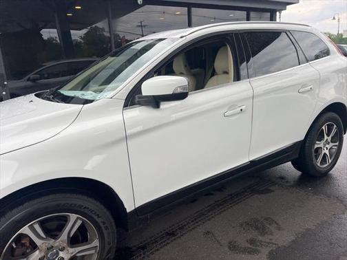 2012 Volvo XC60 T6 Premier Plus