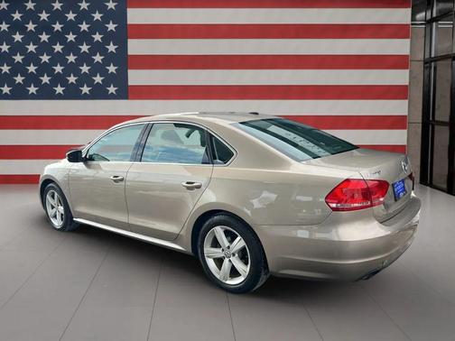 2015 Volkswagen Passat 1.8T Limited Edition