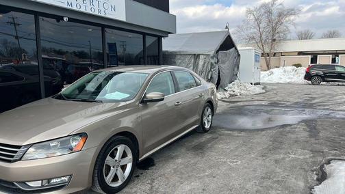 2015 Volkswagen Passat 1.8T Limited Edition