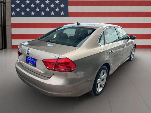 2015 Volkswagen Passat 1.8T Limited Edition