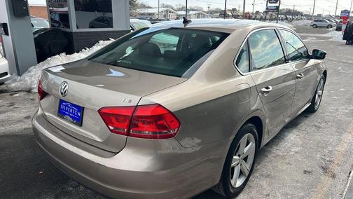 2015 Volkswagen Passat 1.8T Limited Edition