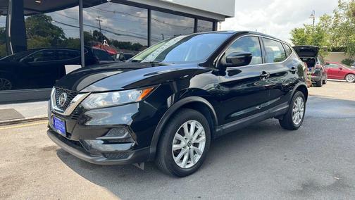 Magnetic Black Pearl 2020 Nissan Rogue Sport S