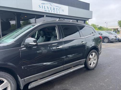 2011 Chevrolet Traverse 2LT